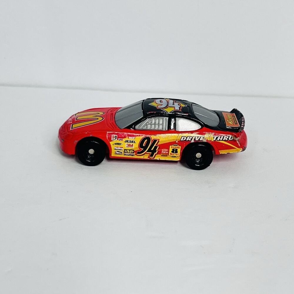 Hot Wheels 1999 Bill Elliott 94 McDonalds Drive Thru Diecast Car Red‎ 3 inch